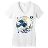 the great wave off sound Women's V-Neck T-Shirt