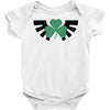 zelda logo treffle trois feuilles Baby Onesie