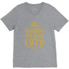 queens are born in 1970 V-Neck Tee
