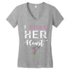 i stole her heart couple Women's V-Neck T-Shirt