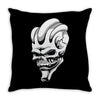 alien skull Throw Pillow