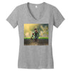 Wild photographer Women's V-Neck T-Shirt