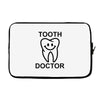 tooth doctor Laptop sleeve