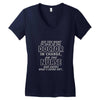 nurse knows whats going on Women's V-Neck T-Shirt
