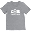 2018 the year of the dog (boxer) eu V-Neck Tee