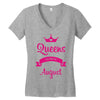 queens are born in august Women's V-Neck T-Shirt