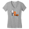 panda hug Women's V-Neck T-Shirt