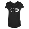 chicken and magnet Maternity Scoop Neck T-shirt