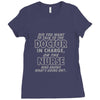 nurse knows whats going on Ladies Fitted T-Shirt