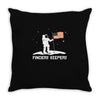 finders keepers Throw Pillow