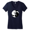 yin yang cat Women's V-Neck T-Shirt