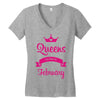 queens are born in february Women's V-Neck T-Shirt