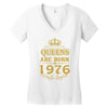 queens are born in 1976 Women's V-Neck T-Shirt