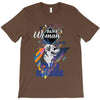 who loves golden retriever. T-Shirt