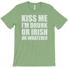 kiss me T-Shirt