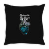 nature in my heart Throw Pillow