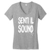 senti il sound marco mengoni Women's V-Neck T-Shirt