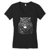 snarling tiger best trending Women's V-Neck T-Shirt