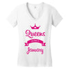 queens are born in january Women's V-Neck T-Shirt