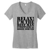 relax! i'm the best man Women's V-Neck T-Shirt