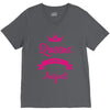 queens are born in august V-Neck Tee